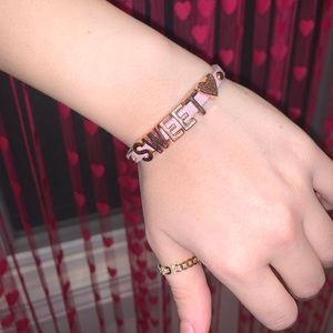 WOMENS LEATHER WRIST BAND
